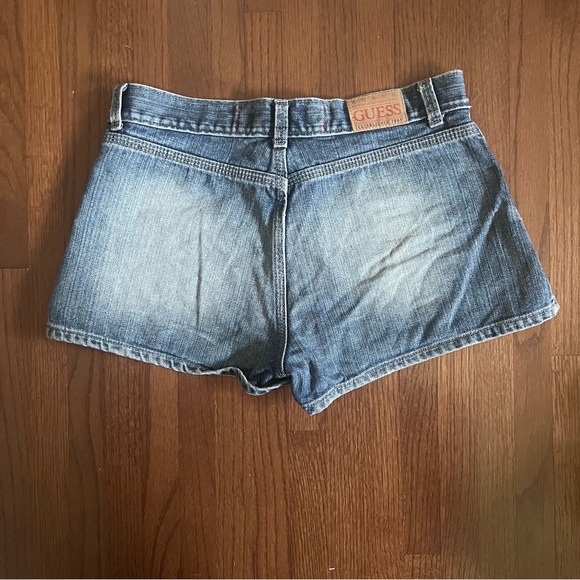Vintage guess usa shorts no back pockets low rise to mid rise - Picture 2 of 7